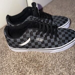 Vans Checkerboard Low-Top Sneakers in Black & Gray